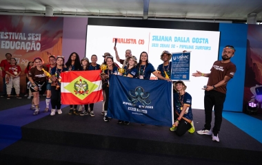 Equipe da Escola SESI/SC embarca para mundial de robótica nos EUA