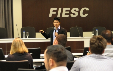 Ferramenta foi demonstrada pelo consultor Eduardo Toma, representante da Associação Nacional de Pesquisa e Desenvolvimento das Empresas Inovadoras. (Foto: Heraldo Carnieri)