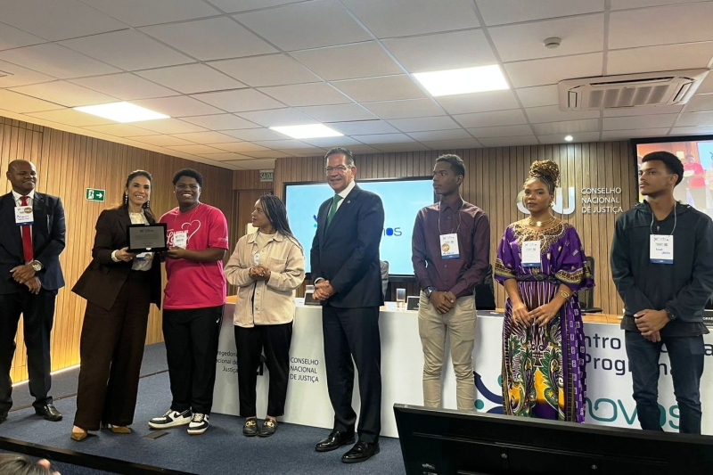 Conselho Nacional de Justiça homenageia representante do Novos Caminhos na FIESC