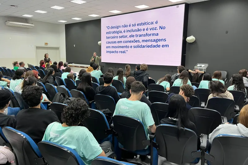 Estudantes do SENAI de São José criam identidade visual para instituições sociais