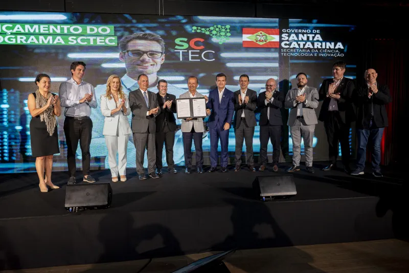 Governo do Estado oferece 155 mil vagas gratuitas em cursos de tecnologia e IA