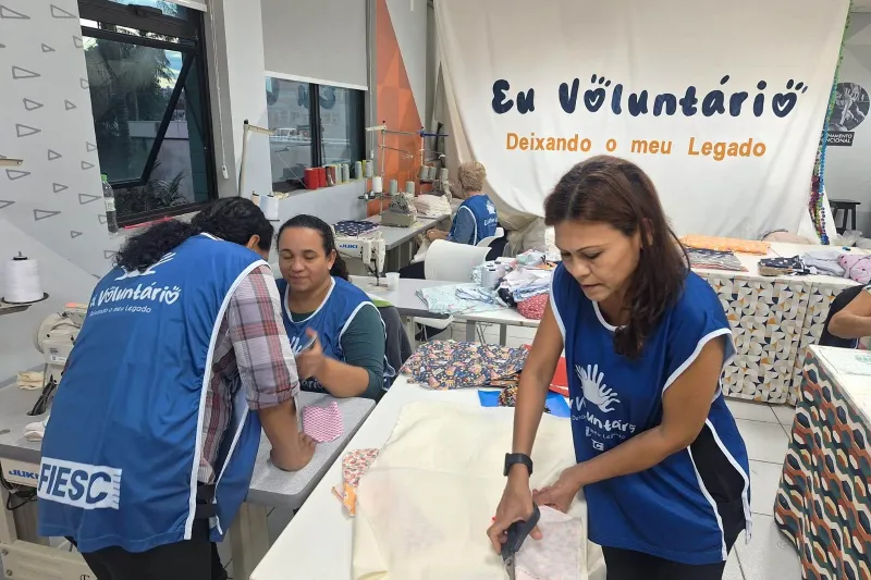 Programa da FIESC mobiliza 16,6 mil horas de trabalho voluntário em SC 
