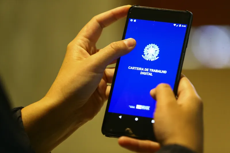 Indústria lidera a criação de empregos em SC no primeiro trimestre com 32,4 mil vagas